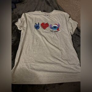 WDW - Christmas Stitch shirt - Size L